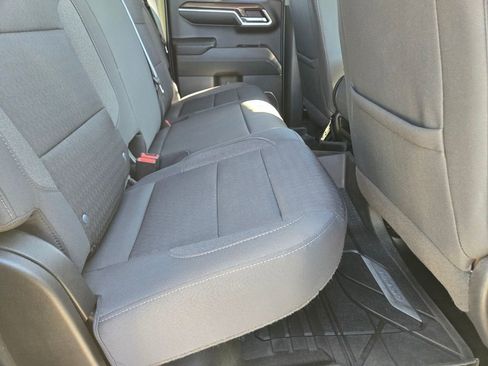 Used 2022 Chevrolet Silverado 1500 LT w/ Protection Package image 14