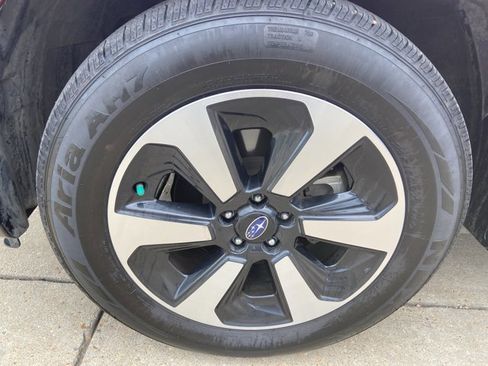 Used 2018 Subaru Forester 2.5i Premium AWD/4WD image 22