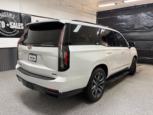 Used 2021 Cadillac Escalade Sport Platinum AWD/4WD image 3