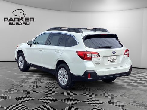 Used 2019 Subaru Outback 2.5i Premium image 3