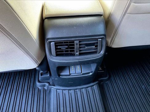 Used 2022 Honda CR-V EX image 16