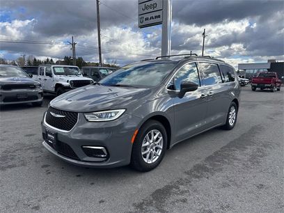 Used 2022 Chrysler Pacifica Touring-L