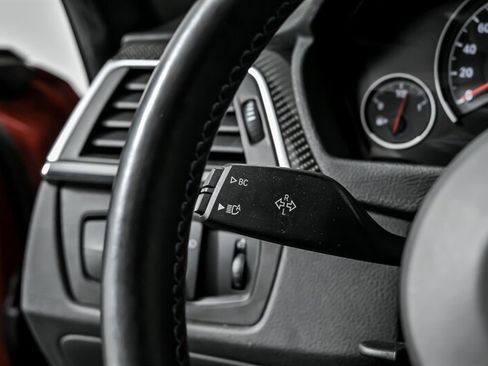 Used 2018 BMW M3 image 25