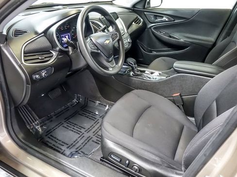 Used 2024 Chevrolet Malibu LT image 14