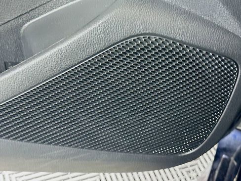 Used 2023 Toyota Corolla LE image 19