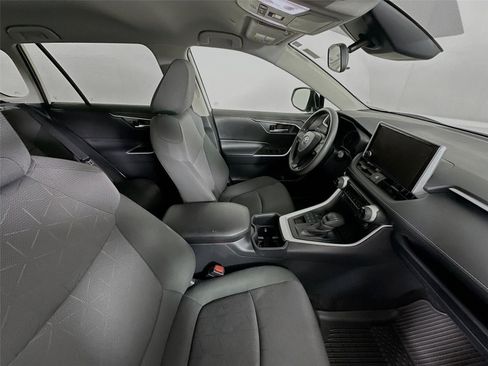 Certified 2025 Toyota RAV4 XLE AWD/4WD image 26