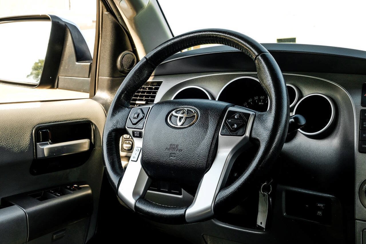 Used 2015 Toyota Sequoia Limited AWD/4WD image 23