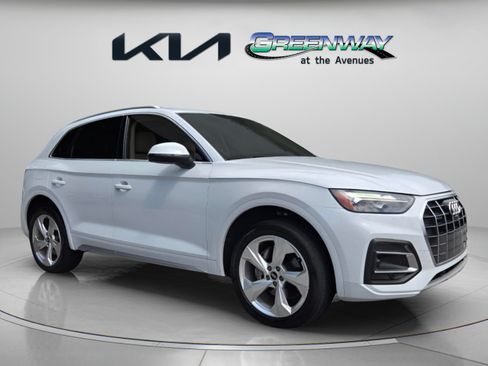 Used 2021 Audi Q5 2.0T Premium Plus w/ Premium Plus Package AWD/4WD image 1