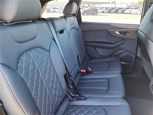 New 2026 Audi SQ7 Premium Plus image 27