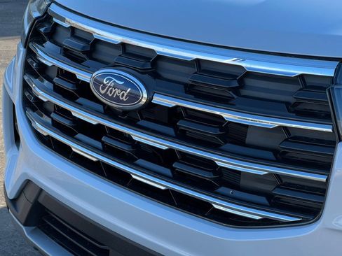 Used 2026 Ford Explorer Active w/ Active Comfort Package AWD/4WD image 37
