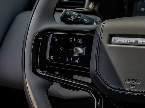 New 2026 Land Rover Range Rover Velar S AWD/4WD image 25