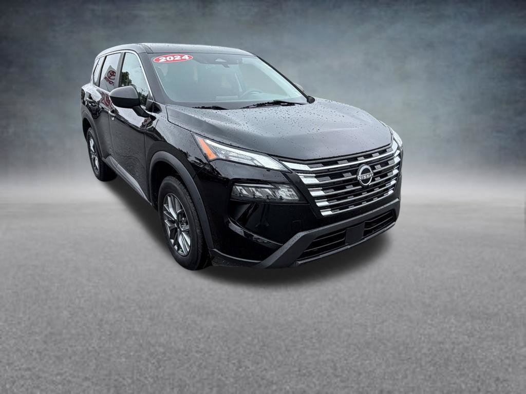 Used 2024 Nissan Rogue S AWD/4WD image 8