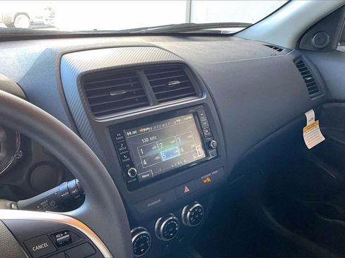 Used 2025 Mitsubishi Outlander Sport ES image 10