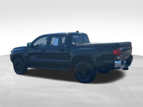 Used 2019 Toyota Tacoma SR5 AWD/4WD image 6
