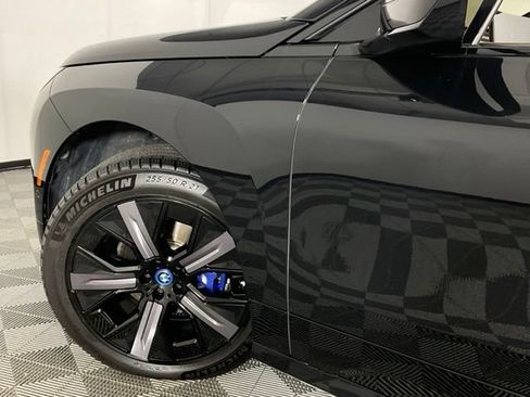 Used 2023 BMW iX xDrive50 w/ Sport Package AWD/4WD image 34