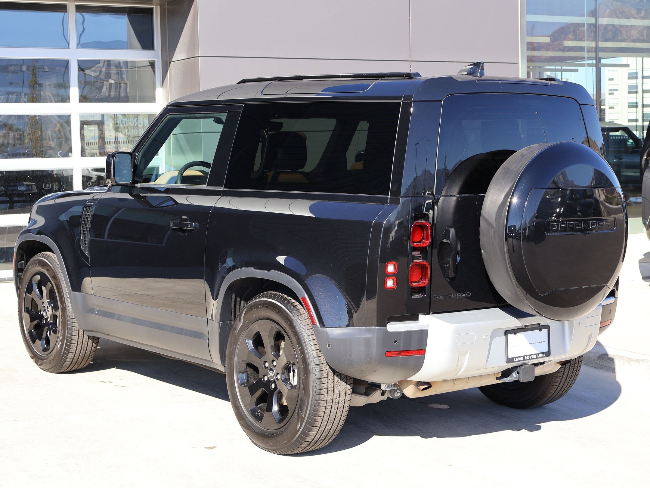 Used 2025 Land Rover Defender 90 S AWD/4WD image 10