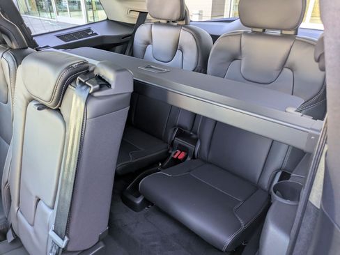 New 2026 Volvo XC90 B6 Ultra w/ Protection Package AWD/4WD image 17