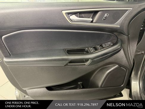 Used 2017 Ford Edge SEL w/ Equipment Group 201A FWD image 18