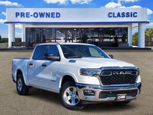 Used 2025 RAM 1500 Big Horn AWD/4WD image 1