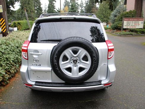 Used 2011 Toyota RAV4 4WD image 11