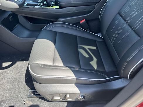 New 2026 Buick Enclave Avenir w/ Super Cruise Package AWD/4WD image 12