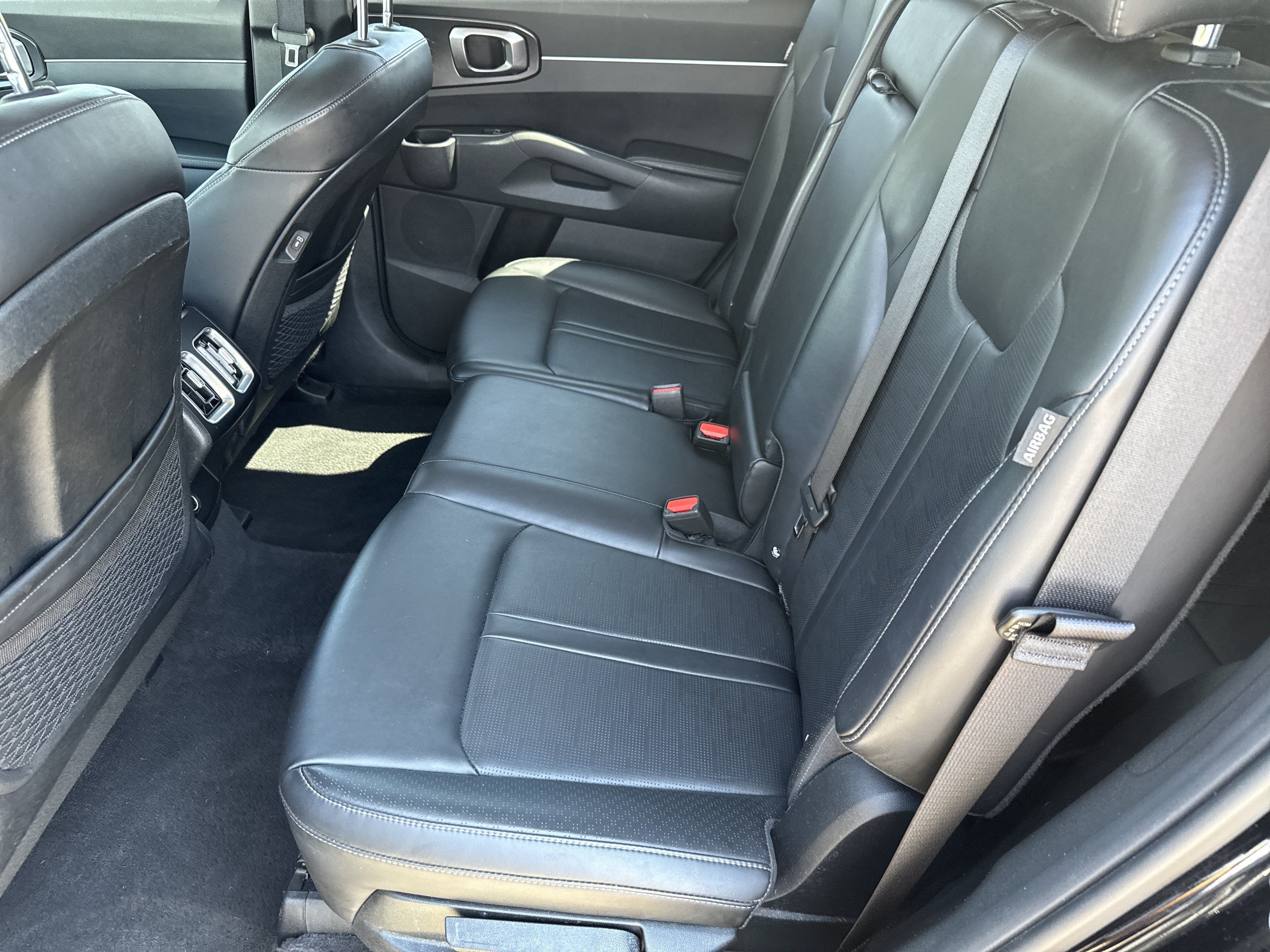 Used 2024 Kia Sorento S AWD/4WD image 6