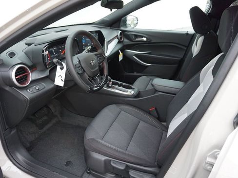 New 2026 Chevrolet Trax RS image 9