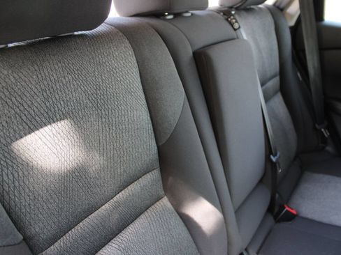 Used 2024 Nissan Rogue SV FWD image 25