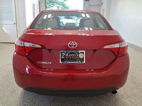 Used 2015 Toyota Corolla LE FWD image 5