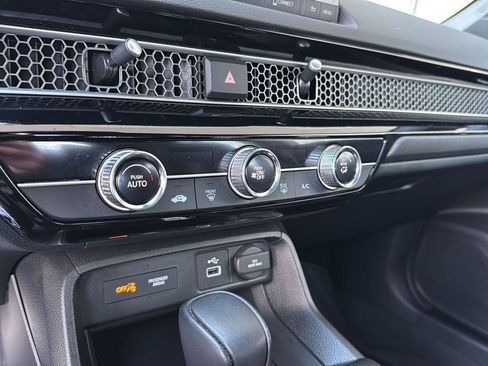 Used 2023 Honda Civic Sport image 21