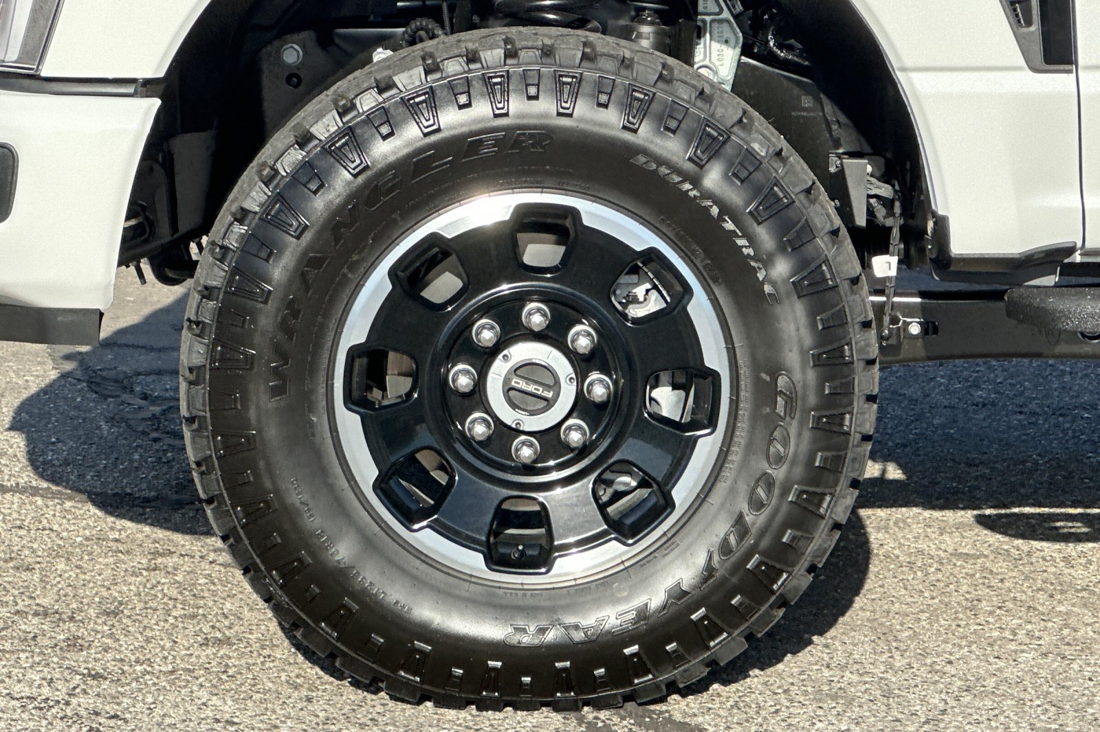 New 2027 Ford F250 Platinum w/ Tremor Off-Road Package AWD/4WD image 25