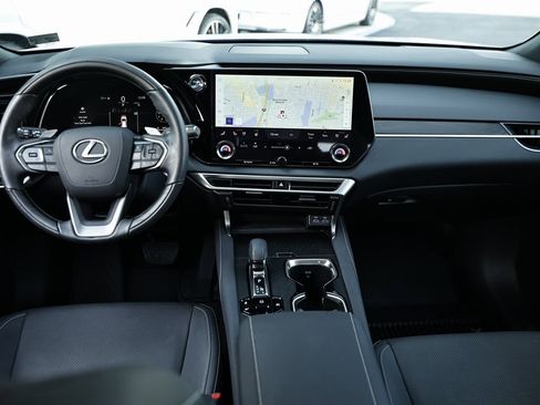 Used 2025 Lexus RX 350h image 25
