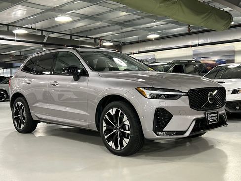 Used 2026 Volvo XC60 B5 Plus w/ Protection Package Premier AWD/4WD image 1