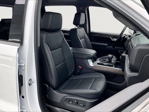 Used 2024 GMC Sierra 1500 SLT w/ SLT Premium Package AWD/4WD image 7