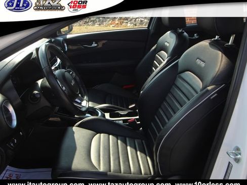 Used 2023 Kia Forte GT-Line w/ GT-Line Premium Package FWD image 9
