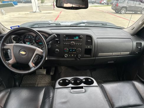Used 2012 Chevrolet Silverado 2500 LT w/ Interior Plus Package AWD/4WD image 10