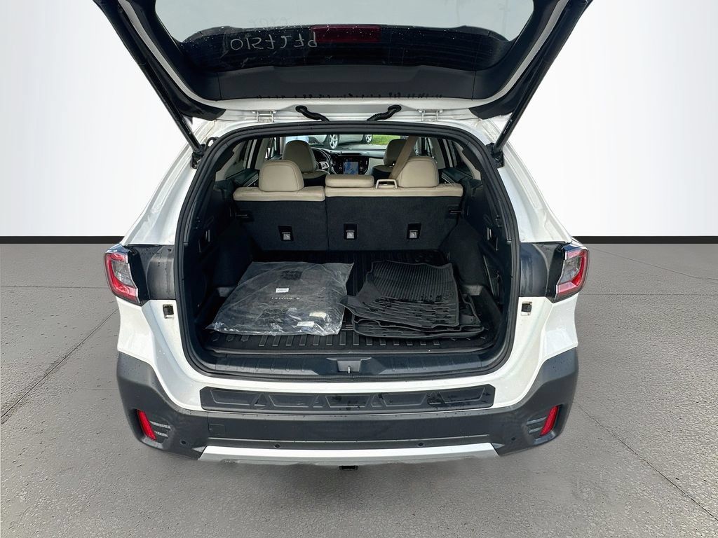 Used 2022 Subaru Outback Limited AWD/4WD image 23