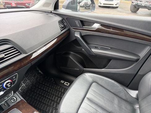 Used 2019 Audi Q5 2.0T Premium Plus w/ Premium Plus Package AWD/4WD image 26