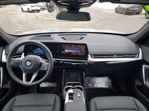 Certified 2025 BMW X1 xDrive28i w/ Technology Package image 21
