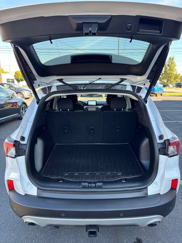 Used 2022 Ford Escape SE w/ Convenience Package AWD/4WD image 13