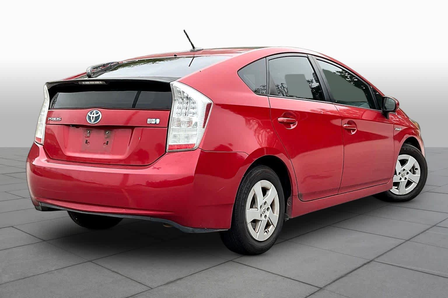 Used 2010 Toyota Prius Three w/ Solar Roof Pkg FWD image 12