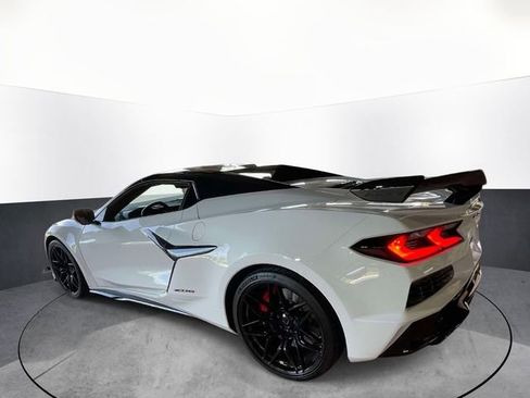 Used 2024 Chevrolet Corvette Z06 w/ Battery Protection Package RWD image 5