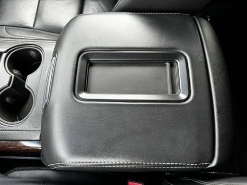 Used 2020 GMC Yukon SLT image 22