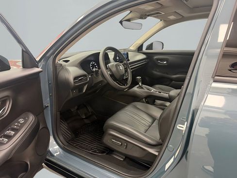 Used 2023 Honda HR-V EX-L image 9