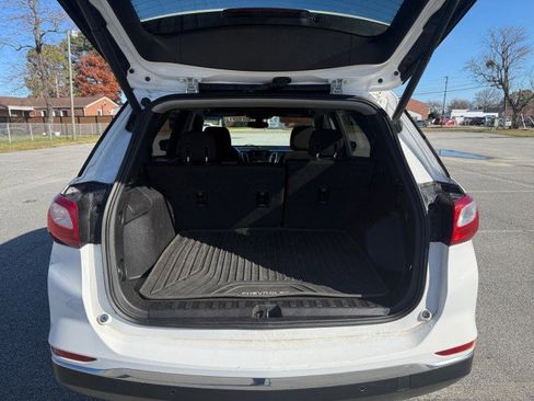Used 2018 Chevrolet Equinox LT image 15