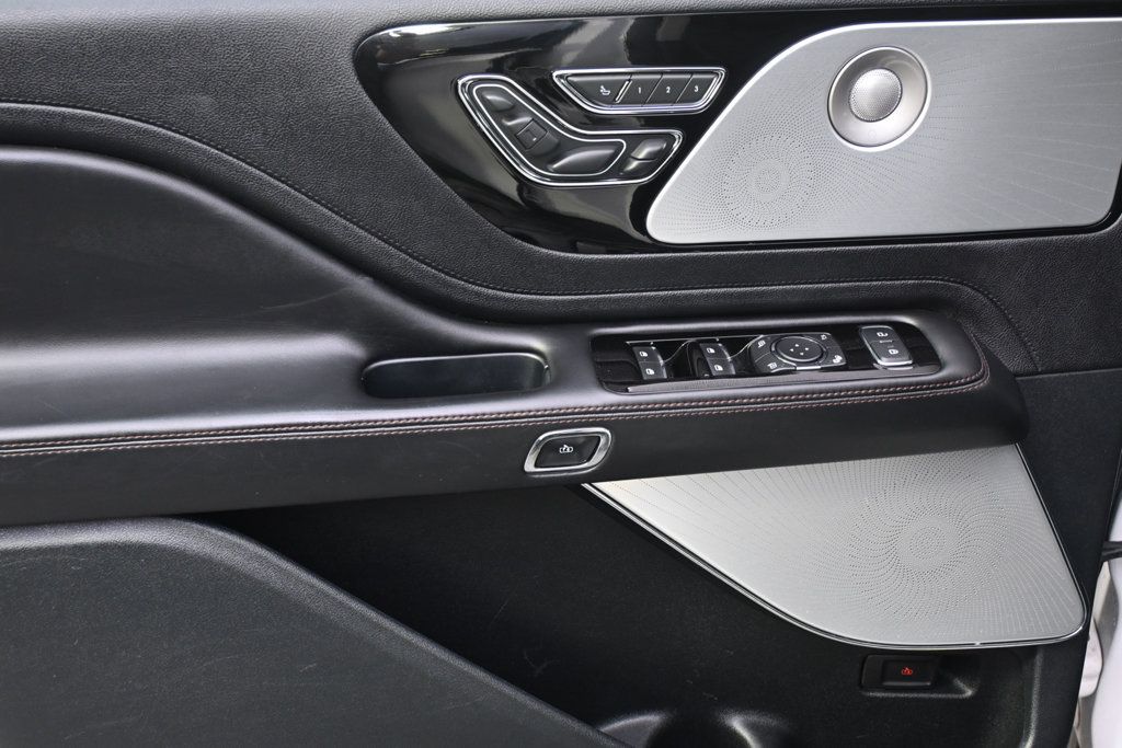 Used 2020 Lincoln Aviator Reserve w/ Equipment Group 202A AWD/4WD image 23