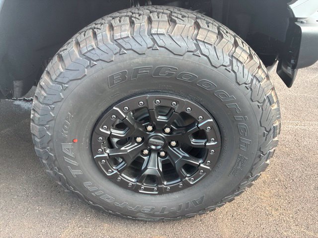 New 2026 Ford Bronco Raptor w/ Interior Carbon Fiber Pack AWD/4WD image 15