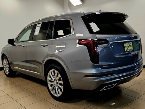 Used 2024 Cadillac XT6 Premium Luxury w/ Technology Package image 5