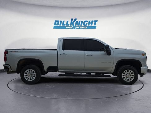 Used 2023 Chevrolet Silverado 2500 LTZ w/ LTZ Convenience Package AWD/4WD image 6