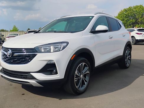 Used 2023 Buick Encore GX Select w/ Safety Package II image 3